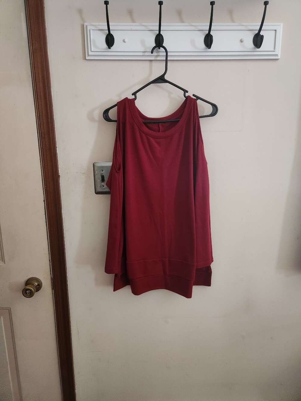 🎉 Red Cold Shoulder Top